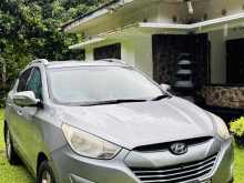 Hyundai Tucson 2WD 2011 SUV
