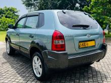 Hyundai Tucson 2006 SUV