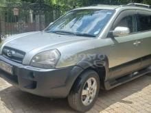 https://riyasewana.com/uploads/hyundai-tucson-30123935488240.jpg
