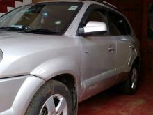 Hyundai Tucson 2004 SUV