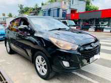 Hyundai TUCSON 2011 SUV