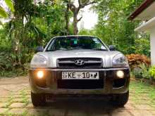 Hyundai Tucson 2006 SUV