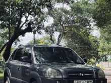 https://riyasewana.com/uploads/hyundai-tucson-4wd-21131800204.jpg