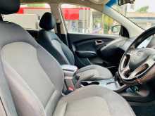 https://riyasewana.com/uploads/hyundai-tucson-5175527735.jpg