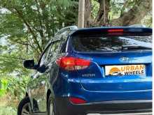 Hyundai TUCSON IX35 2011 SUV