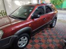 Hyundai Tucson 2006 SUV