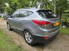 https://riyasewana.com/uploads/hyundai-tuscon-2011-1222190212922.jpg