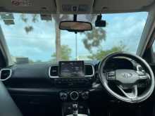 https://riyasewana.com/uploads/hyundai-venue-12155724515.jpg
