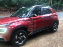https://riyasewana.com/uploads/hyundai-venue-2019-181059121271345.jpg
