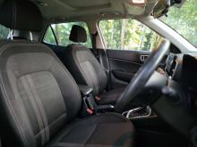 https://riyasewana.com/uploads/hyundai-venue-301824446606.jpg