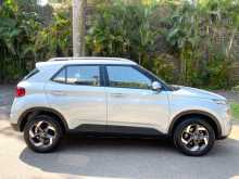 https://riyasewana.com/uploads/hyundai-venue-sx-2019-1710482312684.jpg