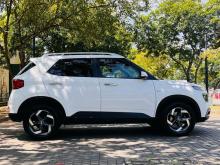 https://riyasewana.com/uploads/hyundai-venue-sx-69381717426.jpg