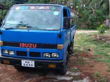 https://riyasewana.com/uploads/isuzu-10-5-21701424923.jpg