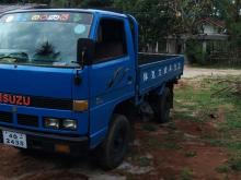 https://riyasewana.com/uploads/isuzu-10-5-26604286636.jpg