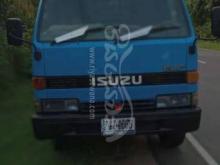 Isuzu Elf 1982 Lorry