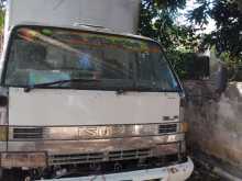 Isuzu 14 5 Full Body 1984 Lorry