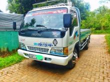 Isuzu ELF 2002 Lorry