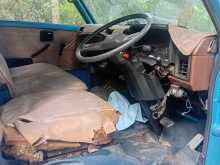 https://riyasewana.com/uploads/isuzu-250-1980-1519564812253.jpg