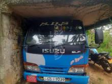 Isuzu Elf 1998 Lorry