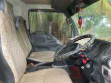 https://riyasewana.com/uploads/isuzu-350-2000-319592412644.jpg