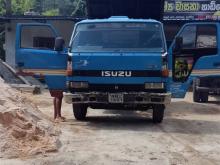 Isuzu Tipper 1988 Lorry