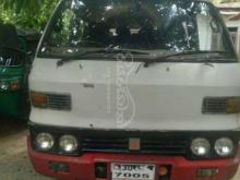 Isuzu 4bj 1990 Van