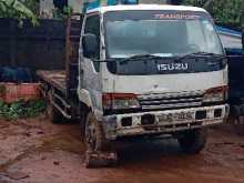 Isuzu Boom Truck 2000 Lorry
