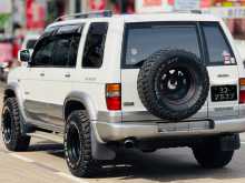 https://riyasewana.com/uploads/isuzu-bighorn-1989-59382012614.jpg