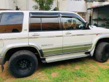 https://riyasewana.com/uploads/isuzu-bighorn-1991-18502212523.jpg