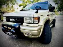 Isuzu Bighorn Special Edition 1989 SUV
