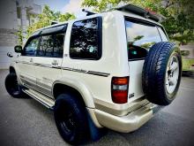 https://riyasewana.com/uploads/isuzu-bighorn-special-121921546543.jpg