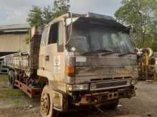 Isuzu Boom Truck 2000 Lorry