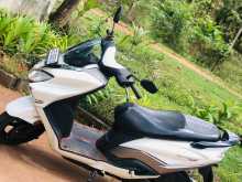 https://riyasewana.com/uploads/isuzu-burgman125-189555822283.jpg