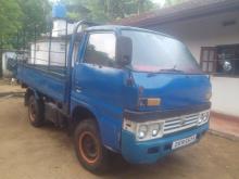 Isuzu Elf 1980 Lorry