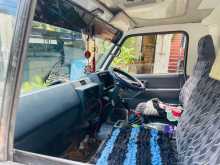 https://riyasewana.com/uploads/isuzu-cantar-1992-519522812672.jpg