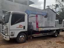 Isuzu Carrier Boom 2001 Lorry
