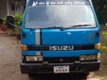 Isuzu CLOSED 1981 Lorry