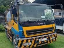 Isuzu Concrete Mixer 2006 Lorry