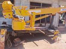 Isuzu Crane 1982 Heavy-Duty
