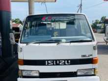 https://riyasewana.com/uploads/isuzu-crew-cab-1983-1213551812932.jpg