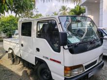 Isuzu CrewCab NHR55E 1999 Crew Cab