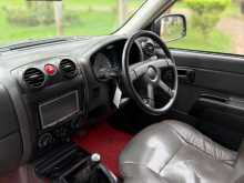 https://riyasewana.com/uploads/isuzu-d-max-23735474673.jpg