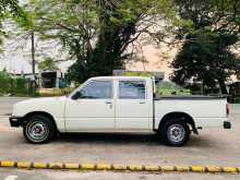 https://riyasewana.com/uploads/isuzu-double-cab-1989-1211535712533.jpg