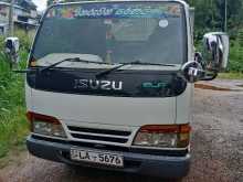 Isuzu Dump Truck 2000 Lorry