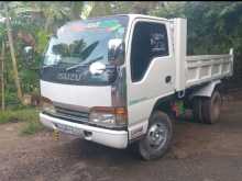 Isuzu ELF 2010 Lorry