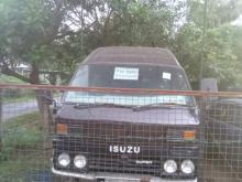 Isuzu ELF 150 1982 Van