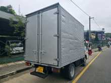 https://riyasewana.com/uploads/isuzu-elf-10-5-2000-1113232412544.jpg