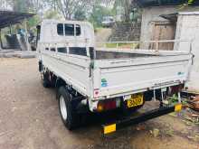 https://riyasewana.com/uploads/isuzu-elf-10-5-2003-159295512883.jpg