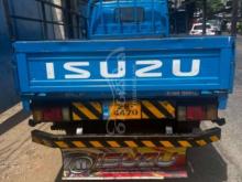 https://riyasewana.com/uploads/isuzu-elf-10-5ft-1990-182103551295430.jpg