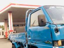 https://riyasewana.com/uploads/isuzu-elf-101233414992.jpg